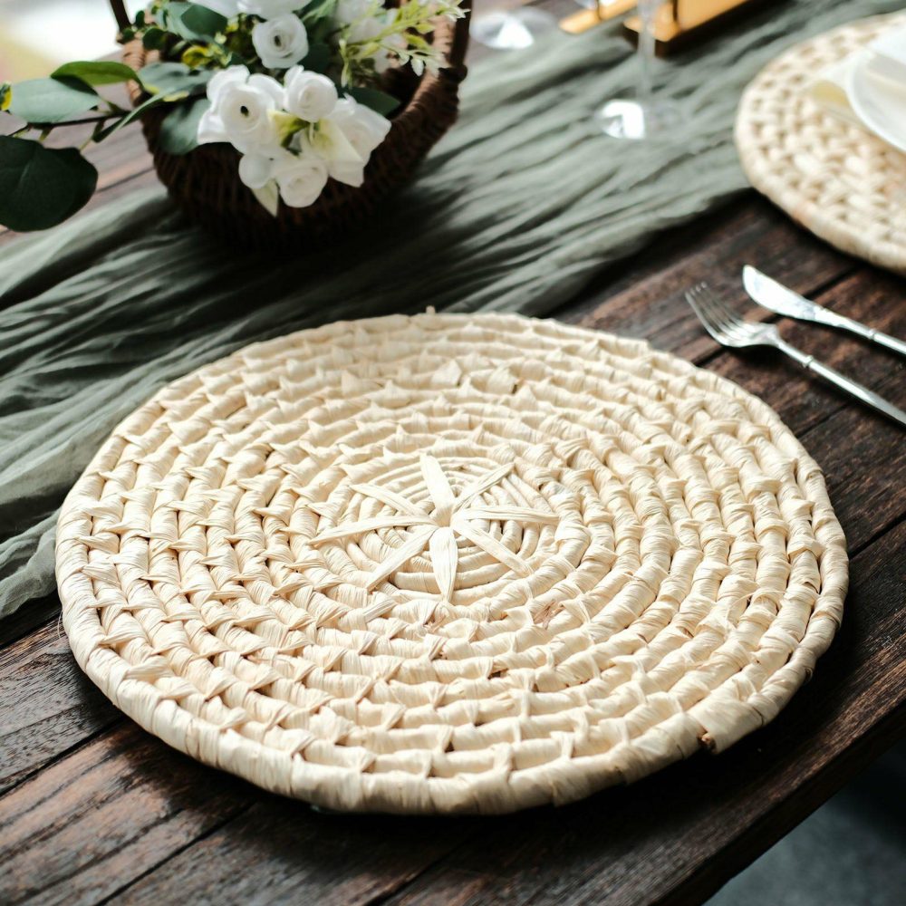 4 Pack Natural Corn Husk Round Woven Placemats, Braided Rustic Rattan Tablemats 15″  |   Reusable Placemats Charger Plates Reusable Placemats