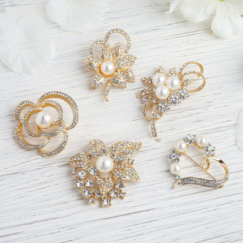 5 Pack Assorted Gold Plated Pearl and Rhinestone Brooches Floral Sash Pin Brooch Bouquet Decor  |   Sash Buckles & Clip Pins Chair Sashes Gold