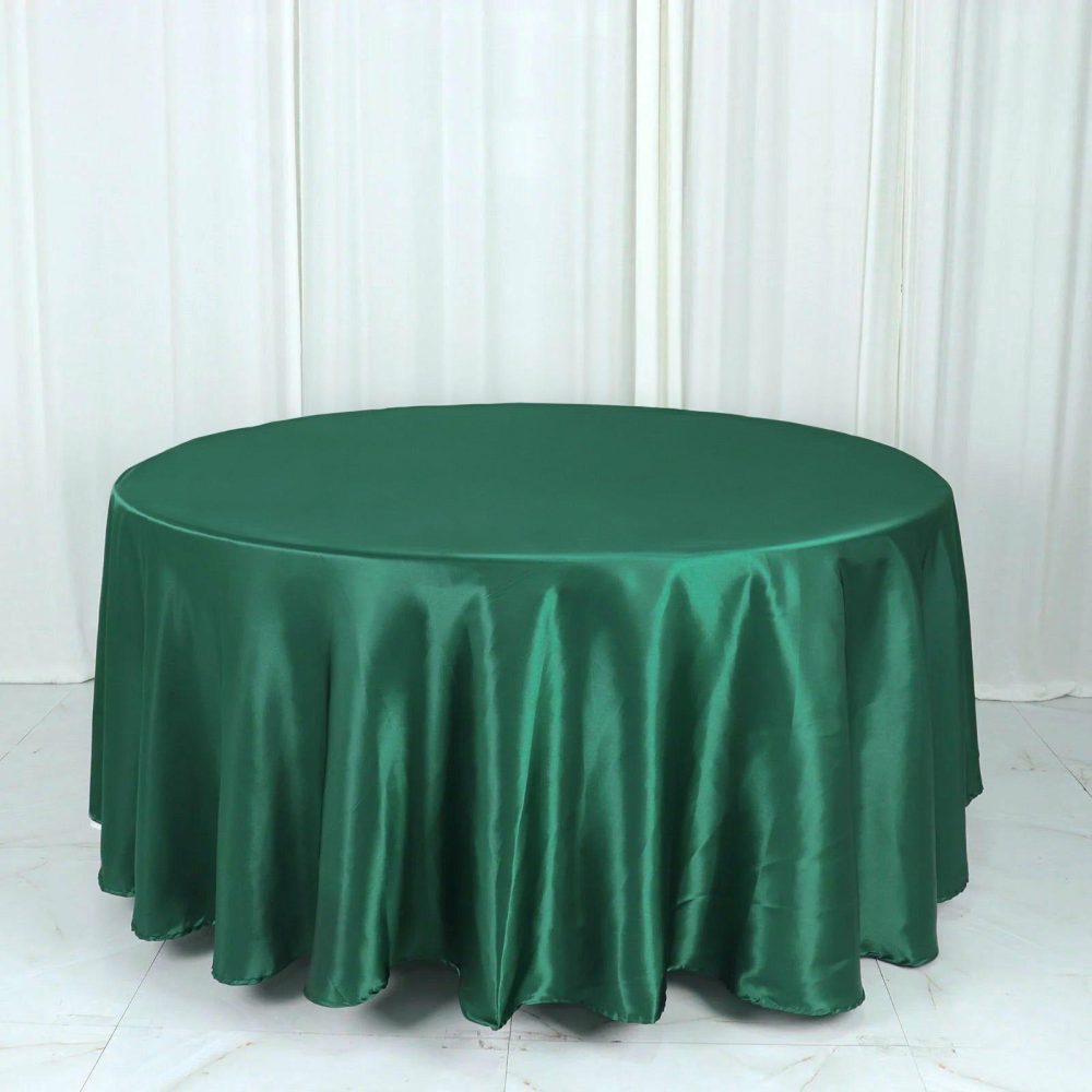 Hunter Emerald Green Seamless Satin Round Tablecloth 108″  |   Satin Satin Hunter Emerald Green