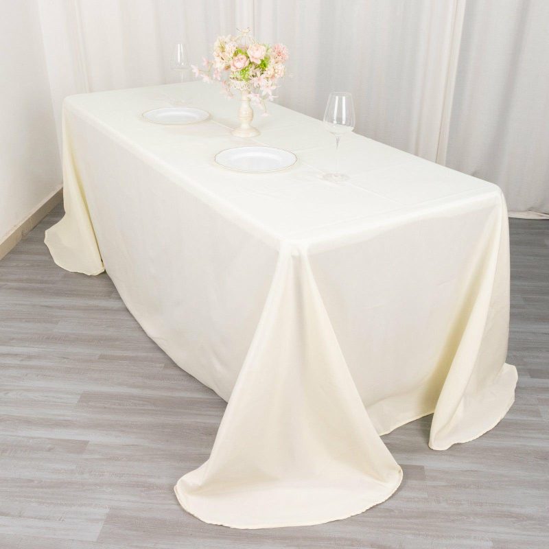 Ivory Seamless Polyester Rectangular Tablecloth with Rounded Corners, Oval Oblong Tablecloth – 90″x132″ for 6 Foot Table With Floor-Length Drop  |   Polyester Polyester Ivory